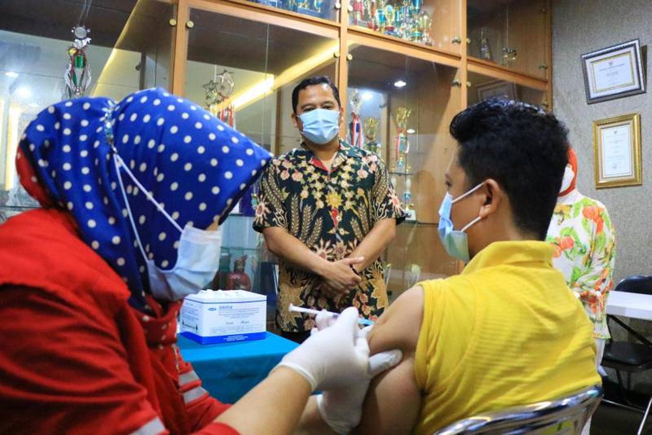 Wali Kota Tangerang Pantau Pemberian Vaksinasi Covid-19 Sinovac untuk Nakes