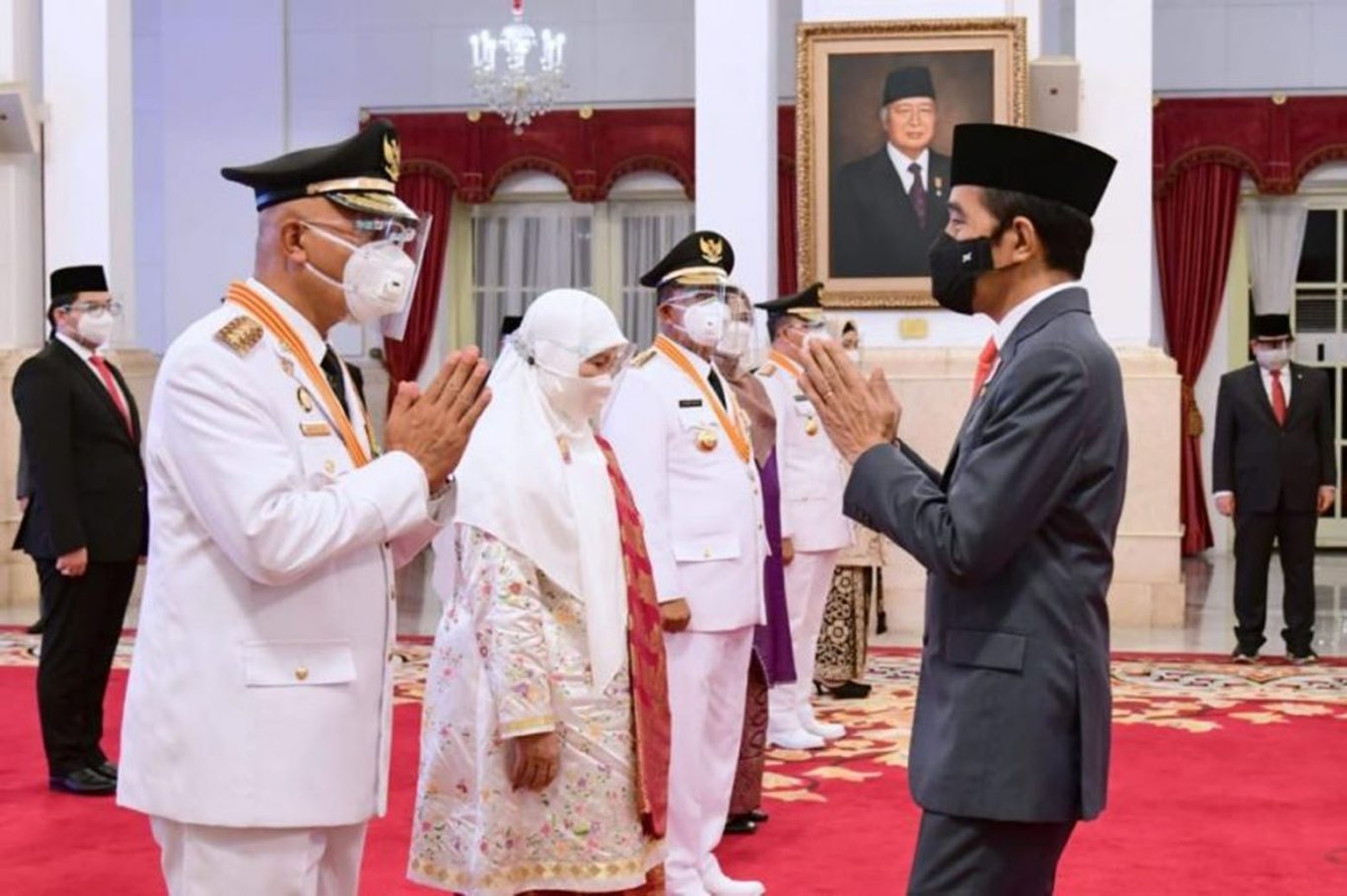 Presiden Lantik Tiga Pasang Gubernur dan Wakil Gubernur Terpilih Masa Jabatan 2021-2024