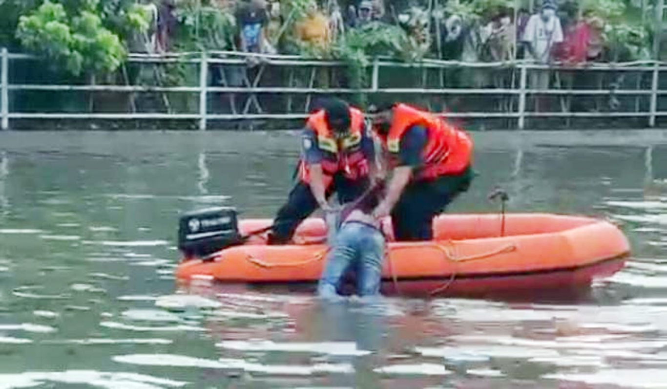 Seorang Bocah Tewas Tenggelam saat Berenang di Waduk Cipondoh Makmur