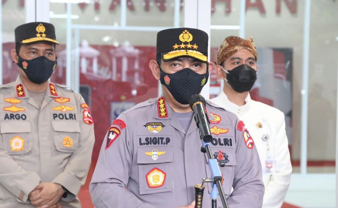 Kapolri Tinjau Sidak Protokol Kesehatan Pertandingan Piala Menpora di Stadion Manahan Solo