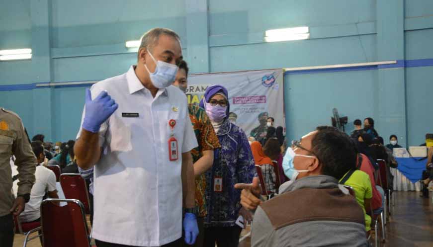 Bupati Tangerang Terus Pantau Giat Vaksinasi Covid-19 untuk Capai Herd Immunity