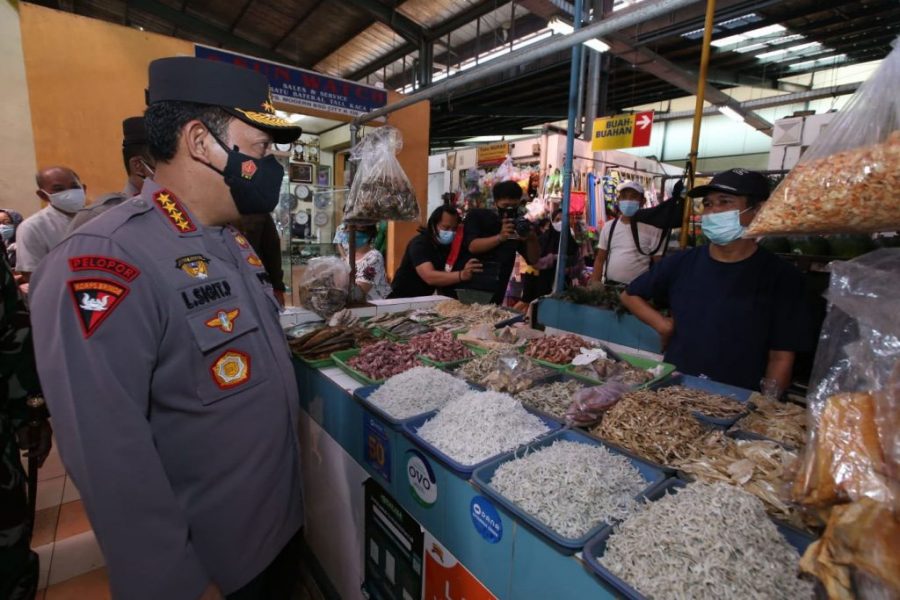 Kapolri Tinjau Posko PPKM di Pasar Modern BSD Kota Tangsel