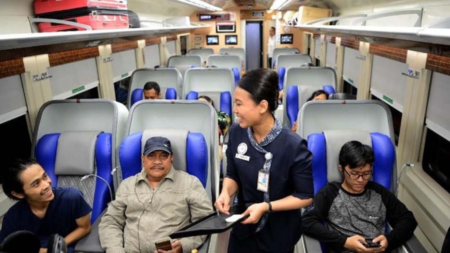 Penumpang Kereta Api Indonesia Turun 29 Persen Sepanjang 2021