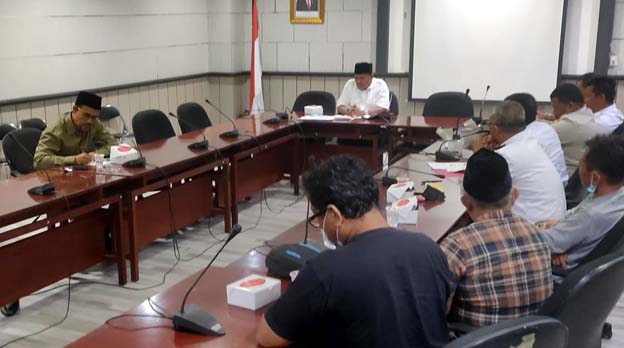 Keluhkan Portal, Warga Adukan Hal Ini ke DPRD Kota Tangerang