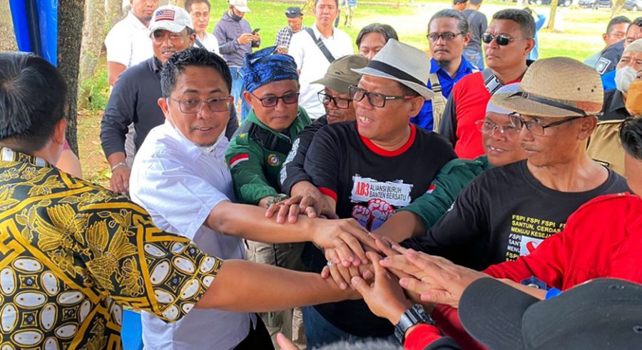 Ketua DPRD Kota Tangerang Lakukan Dialog Dengan Demonstran