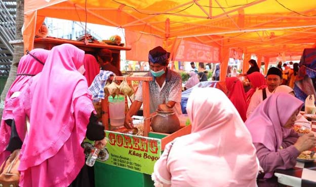 Omzet Pelaku UMKM Melejit Lewat Festival Al-Azhom Kota Tangerang