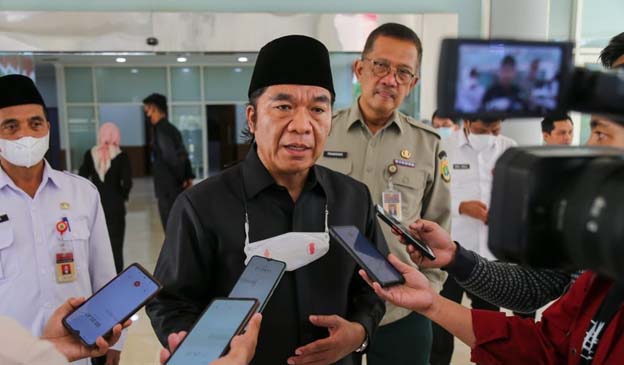 Pj Gubernur Banten Sampaikan Penyusunan Raperda APBD T.A 2023