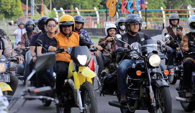 Penutup Sedasi Vibes, Sachrudin ‘Nyore Riding’ Bareng Ratusan Motoris