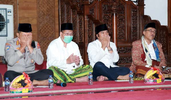 Istighosah HUT Banten, Al Muktabar: Menjadi Bekal Dalam Membangun