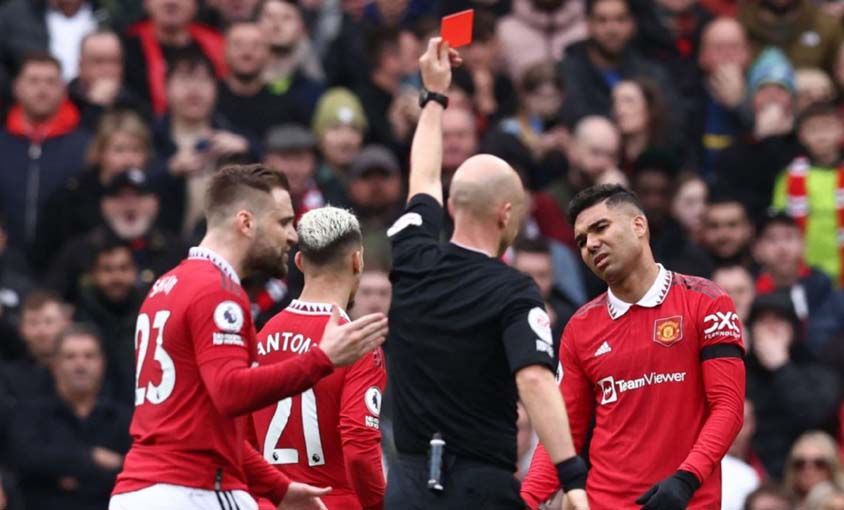 Man United 0-0 Southampton: Casemiro Dikeluarkan dari Lapangan