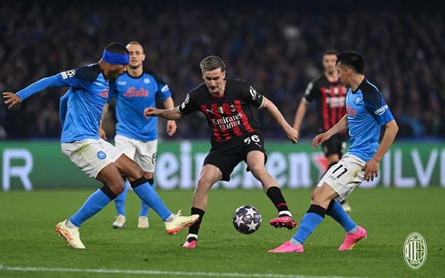 Olivier Giroud Buat AC Milan Mengalahkan Napoli 2-1 Secara Agregat