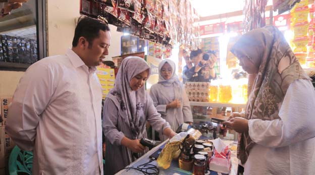 Jaga Inflasi, Arief Resmikan Warung Rakyat Berbasis Digital