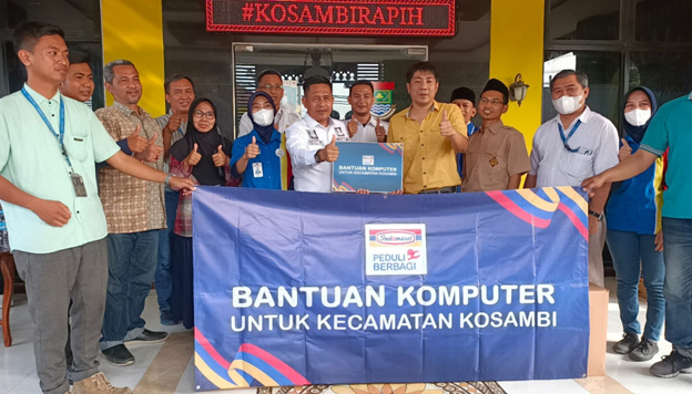 Kecamatan Kosambi Terima Bantuan Komputer dari CSR Indomaret