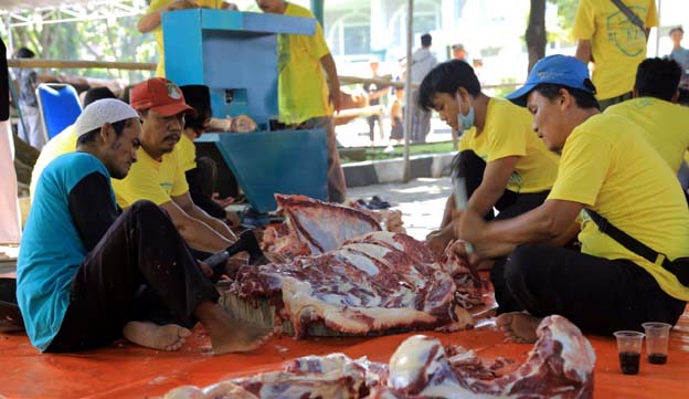 Masjid Raya Al Azhom Akan Bagikan 2.000 Kupon Daging Kurban