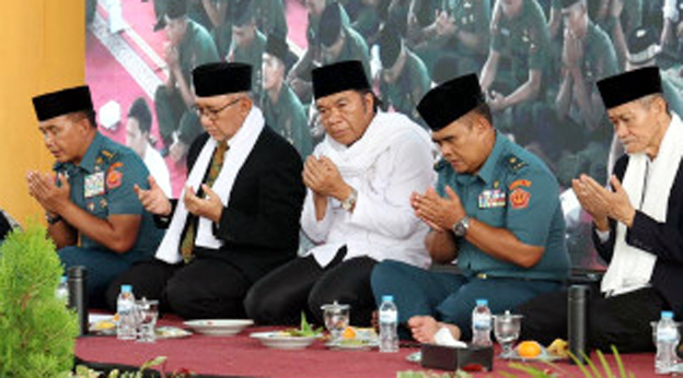 Pj Gubernur Banten Hadiri Istighosah dan Tasyakuran HUT ke-78 TNI