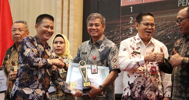 Pemkab Tangerang Raih Penghargaan KIP Award 2023