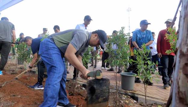 Pemkot Tangerang Gelar Kerja Bakti Massal di 13 Kecamatan