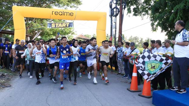 Ratusan Atlet Semarakan Bupati Serang Run di Carenang