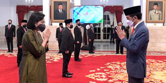 Presiden Jokowi Lantik Anggota Dewan Pengawas Lembaga Pengelola Investasi