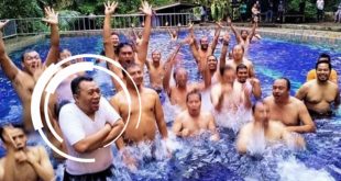 Melanggar Prokes, Gubernur NTB Berenang bareng Puluhan Pejabat