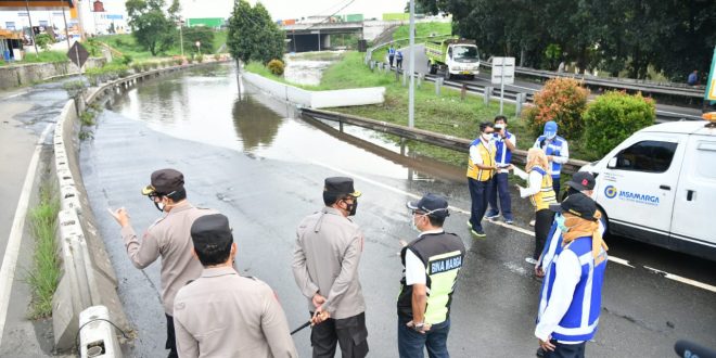 Terendam Dua Hari, Kakorlantas Tinjau Exit Tol Bitung Tangerang