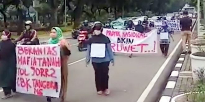 Aksi Longmarch, Warga Gusuran Tol JORR II ke Istana Negara untuk Menemui Presiden Jokowi