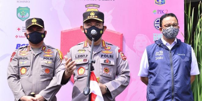 Kapolri Luncurkan Gerakan Vaksinasi Merdeka untuk Capai Target di Hari Kemerdekaan