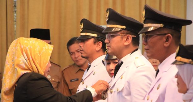 Bupati Tatu Kukuhkan dan Lantik 683 Pejabat Pemkab Serang