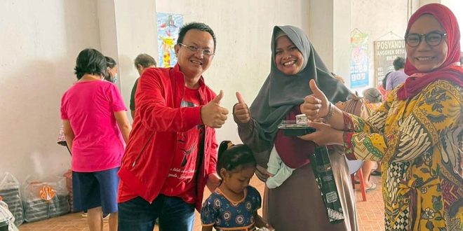 Anggota DPRD Agus Setiawan Tinjau Posyandu di Gerendeng