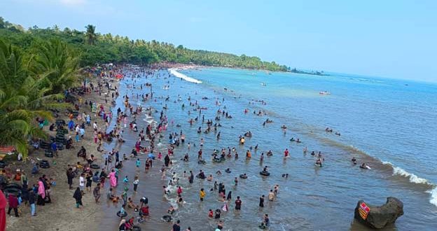 Kunjungan Wisatawan di Pantai Anyer-Cinangka Meningkat