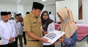 Maesyal Rasyid Hadiri Penyaluran Zakat BAZNAS Kabupaten Tangerang