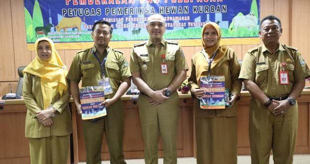Bupati Zaki Lepas 100 Personel Tim Kesehatan Hewan Kurban