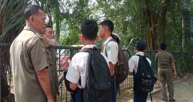 Cegah Tawuran, Satpol PP Kota Tangerang Tertibkan Pelajar Bergerombol