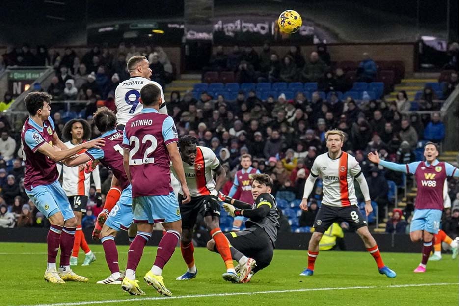 Hasil Pertandingan Burnley vs Luton Town: Skor 1-1