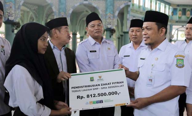 Pemkot Tangerang Bagikan Rp3,4 Miliar Zakat dari Pegawai