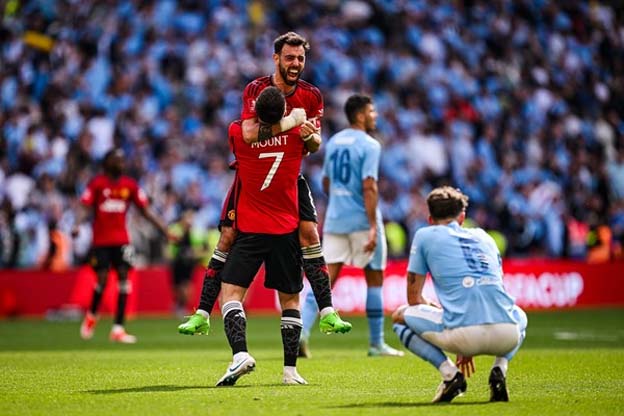 Man Utd Meraih Juara Piala FA Emirates Mengalahkan Man City 2-1