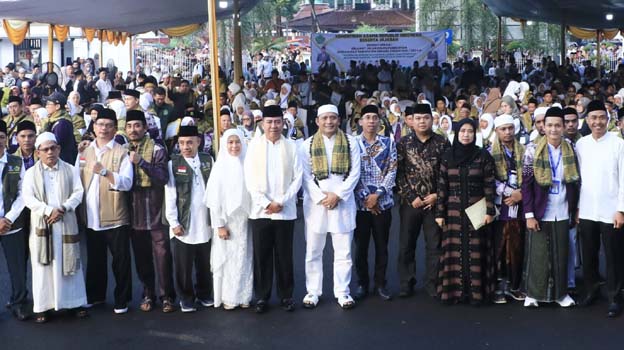 440 Jemaah Calon Haji Kabupaten Serang Diberangkatkan