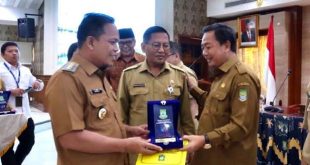 Pj Walikota Serahkan 83 SK Pensiun ASN Pemkot Tangerang