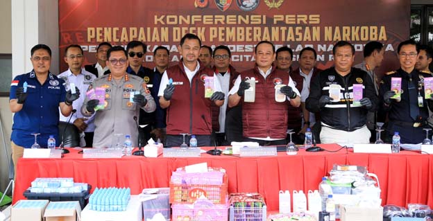 Bareskrim Bongkar Lab Narkoba di Perumahan Elite Bandung