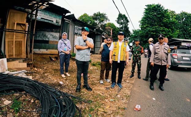 Pilar Saga Tinjau Proses Relokasi Kabel ke Bawah Tanah