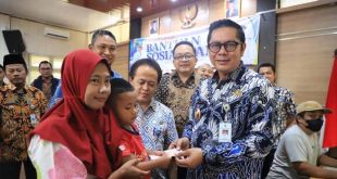 Pemkot Tangerang Salurkan Bansos Uang Tunai ke 2.423 Warga