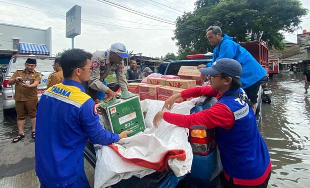 Pemkot Tangerang Salurkan Makanan ke Warga Terdampak Banjir