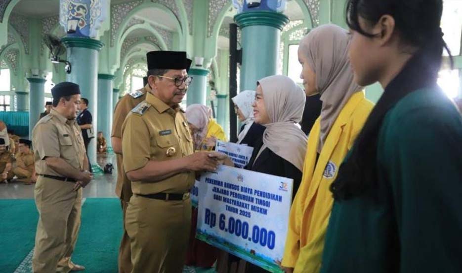 Dinsos Kota Tangerang Beri Bantuan Biaya Pendidikan ke 312 Mahasiswa