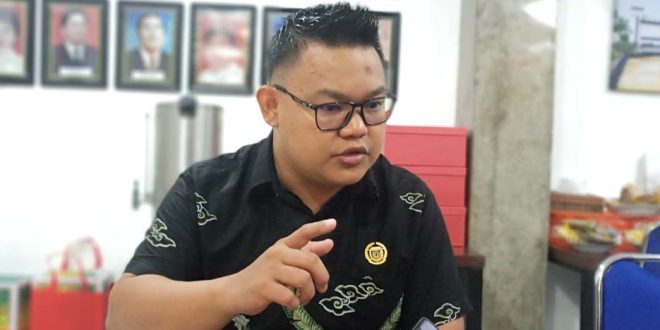 Christian Lois Serap Aspirasi Pemindahan TPS di Puskesmas Cipondoh
