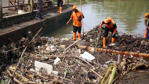 Pemkot Tangerang Lakukan Penanganan Pascabanjir di Cipondoh