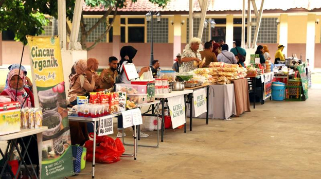Bazar Bulanan UMKM Kota Tangerang Diserbu Pengunjung