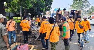 DLH Kota Tangerang Terus Lakukan Pembongkaran TPS Liar