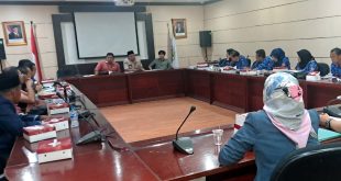 Komisi I DPRD Gelar Rapat Hearing Pembentukan RT/RW di Ayodhya
