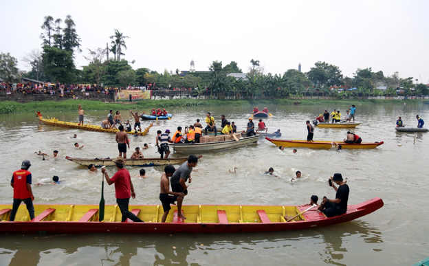 Kemeriahan Festival Perahu Naga Peh Cun Kota Tangerang