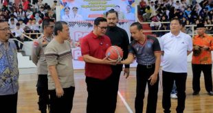 Wakil Ketua DPRD Kota Tangerang Buka Pertandingan Bola Basket di PORSENI 2025